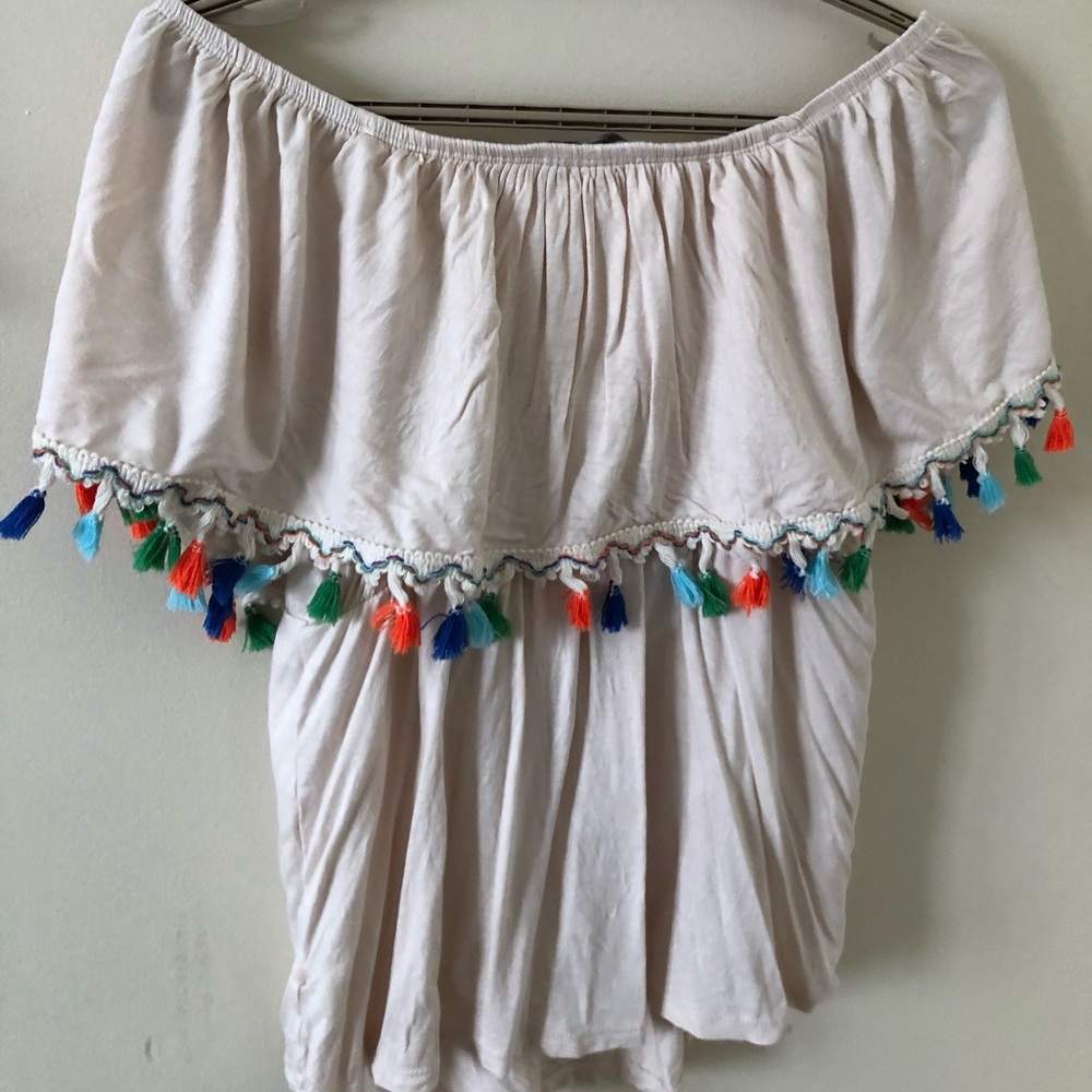 Cream off the shoulder tee